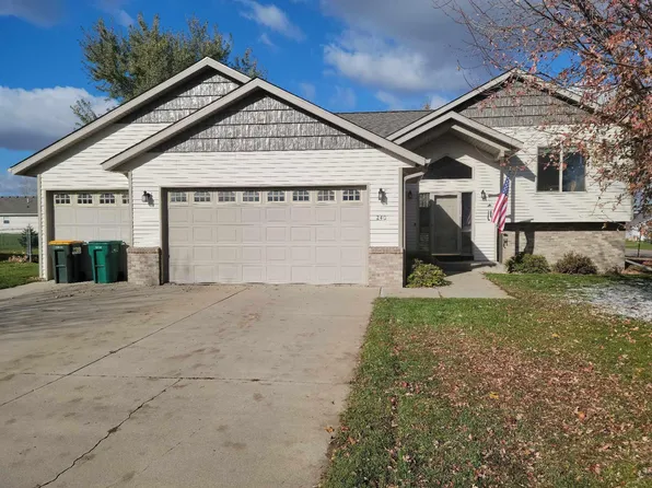 240 Arbor Curv NE, Cokato, MN 55321