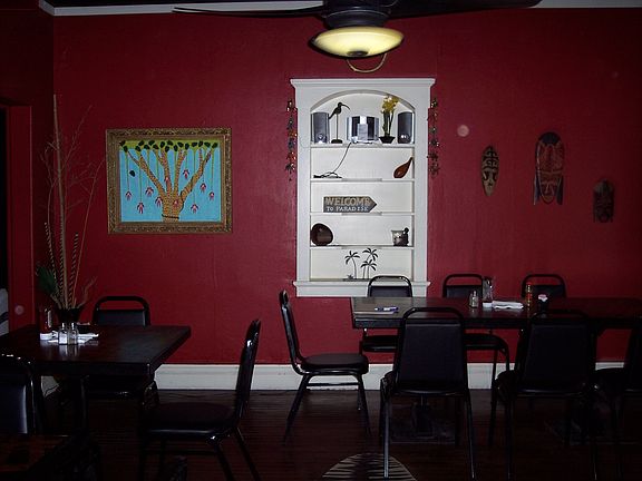 3rd image of 107 S Avenue J