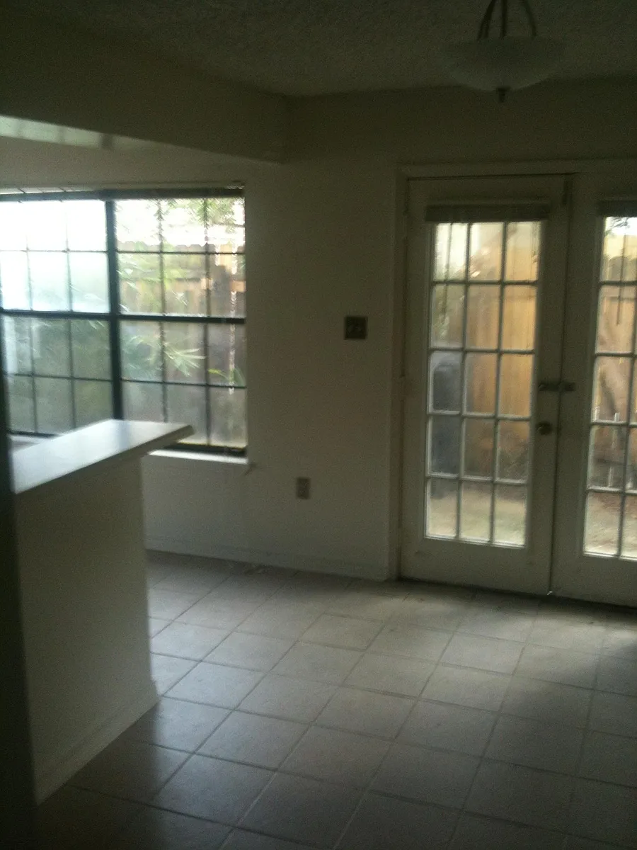 Building Photo - 3325 Oneal Ln #D
