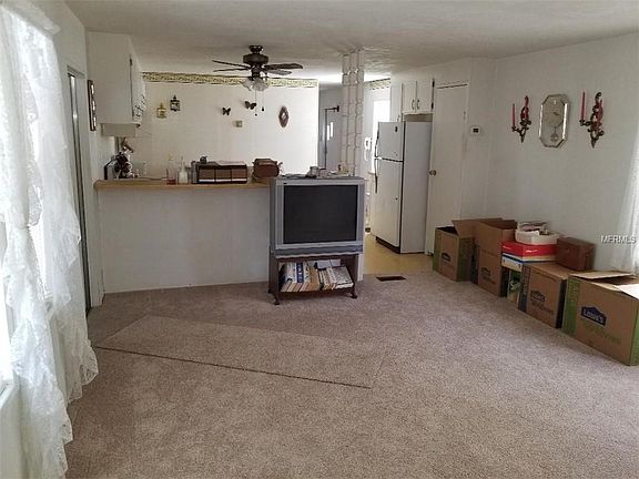 5th image of 115 E Marland Ct