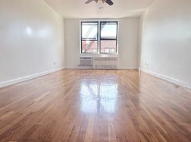 1580 E 18th St, Brooklyn, NY