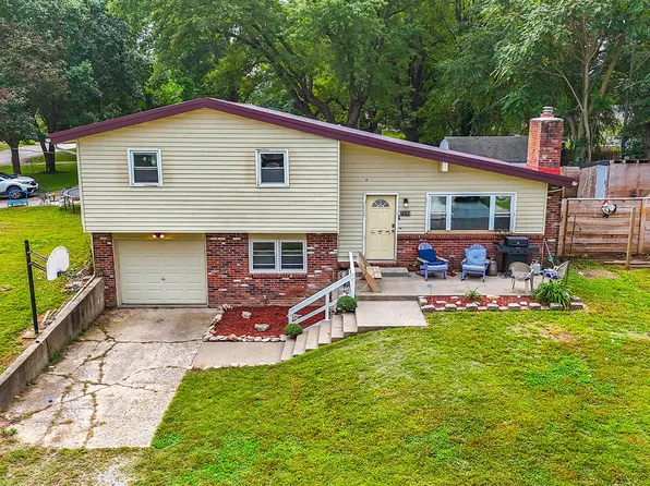201 W Market St, New Franklin, MO 65274