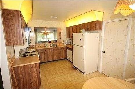 4th image of 6296 Silver Moon Ln