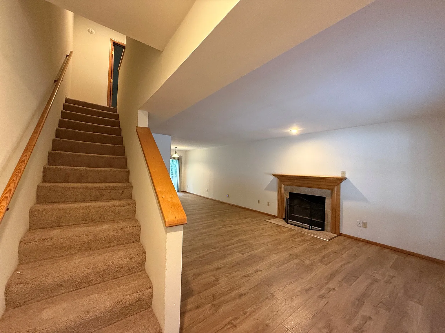2 bed, 1.5 bath, 1200 sqft, $1,480 — Photo 4