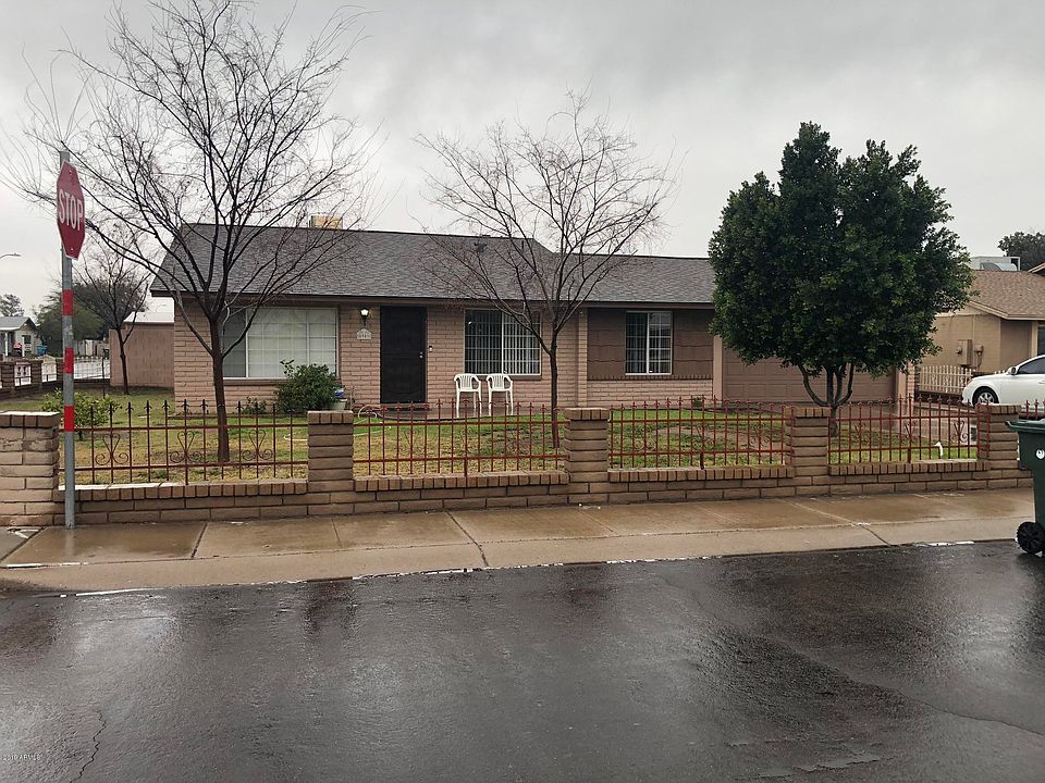 1st image of 8901 W Glenrosa Ave