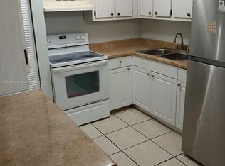 5211 NW 24th Ct #37, Fort Lauderdale, FL 33313