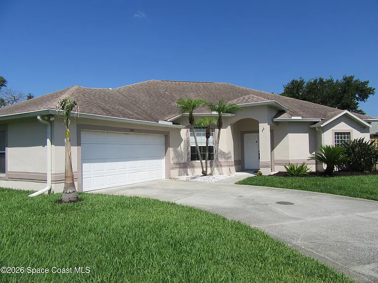 1804 Abbeyridge Dr — Photo 1