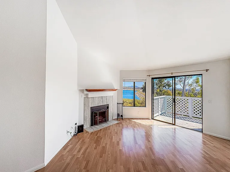 10885 Scripps Ranch Blvd #2 — Photo 3