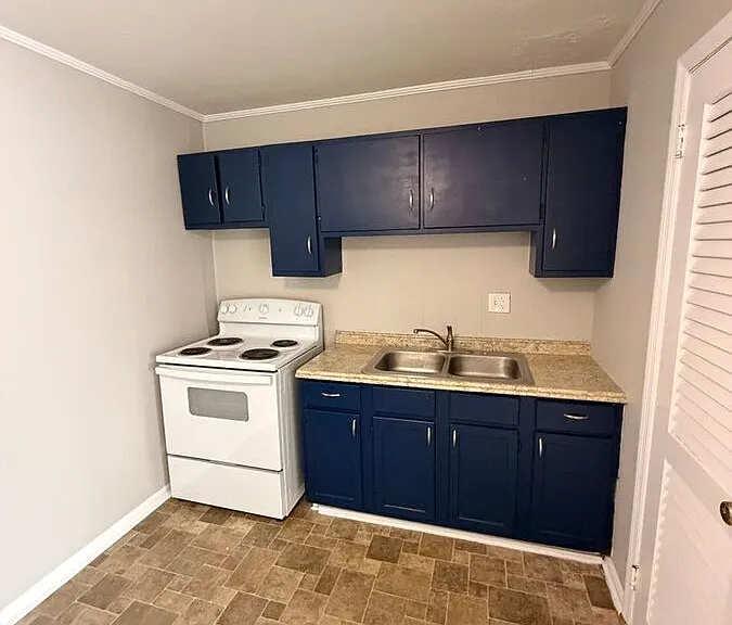 1708 Jennifer Road — Photo 44