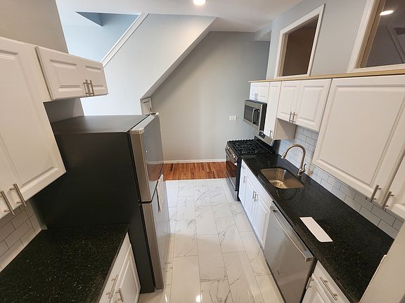 4th image of 930 E Passyunk Ave #3