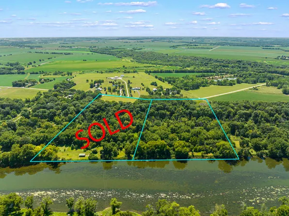 1 N 4201st Rd, Sheridan, IL 60551