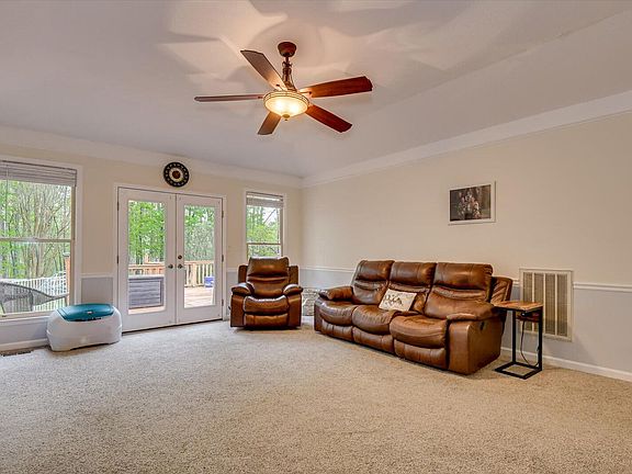 5th image of 869 Lake Royal Drive