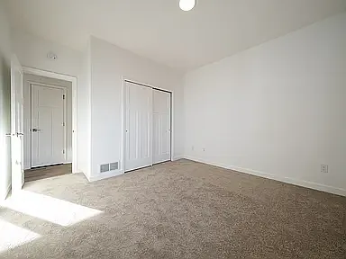 11288 Kingsview Ln N — Photo 6
