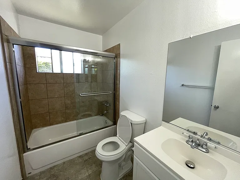 17066 B Ln #A — Photo 10