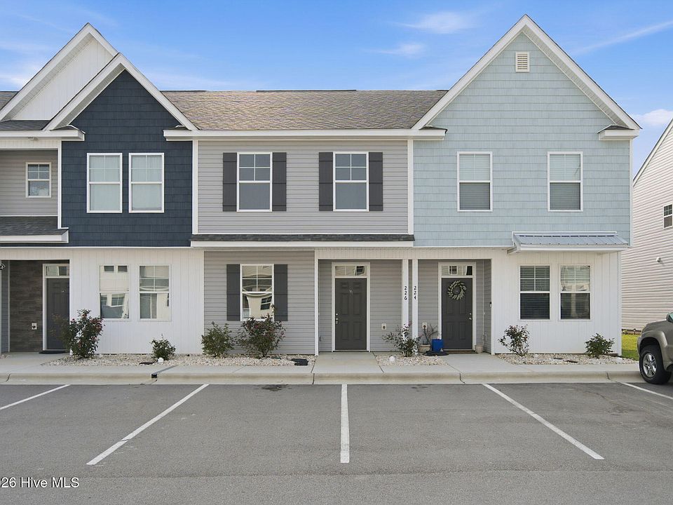 1st image of 226 Sandy Cove Lane