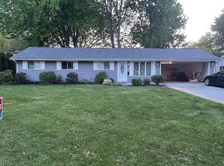 5976 Reynolds Rd, Mentor On The Lake, OH 44060