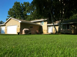 13808 E Wellington Cres, Burnsville, MN 55337