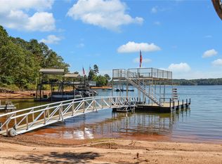 1000 Lightwood Rd, Hartwell, GA 30643