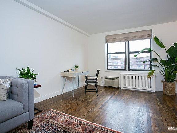 2nd image of 599 E 7th St APT 6M