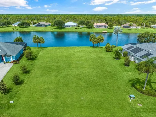 1556 Eagles Circle, Sebastian, FL 32958