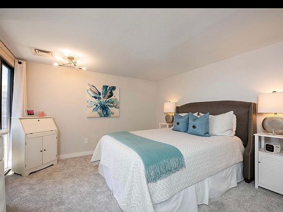 4th image of 800 N Pearl St APT 1107