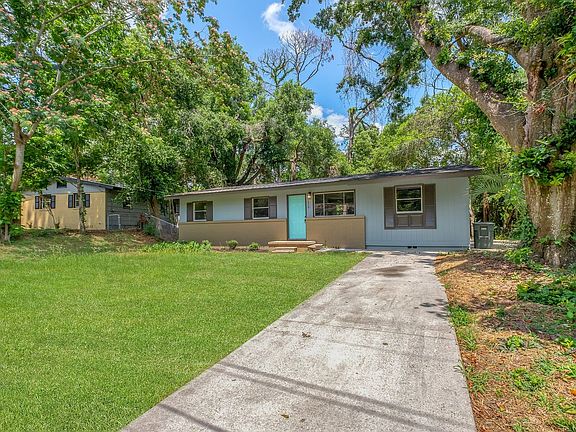 2nd image of 319 Meadowbrook Ln
