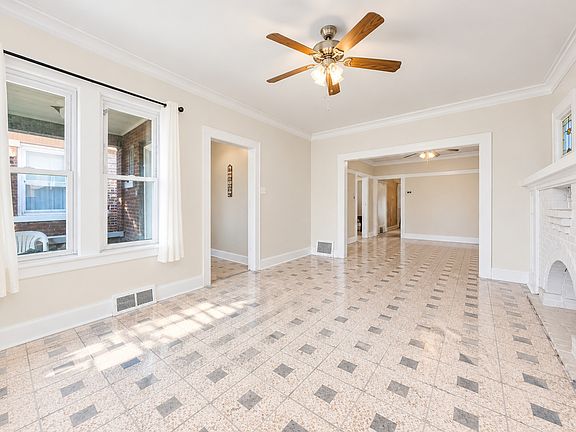5th image of 3116 W 54th Pl