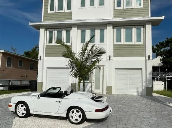 151 Chapel St, Fort Myers Beach, FL 33931