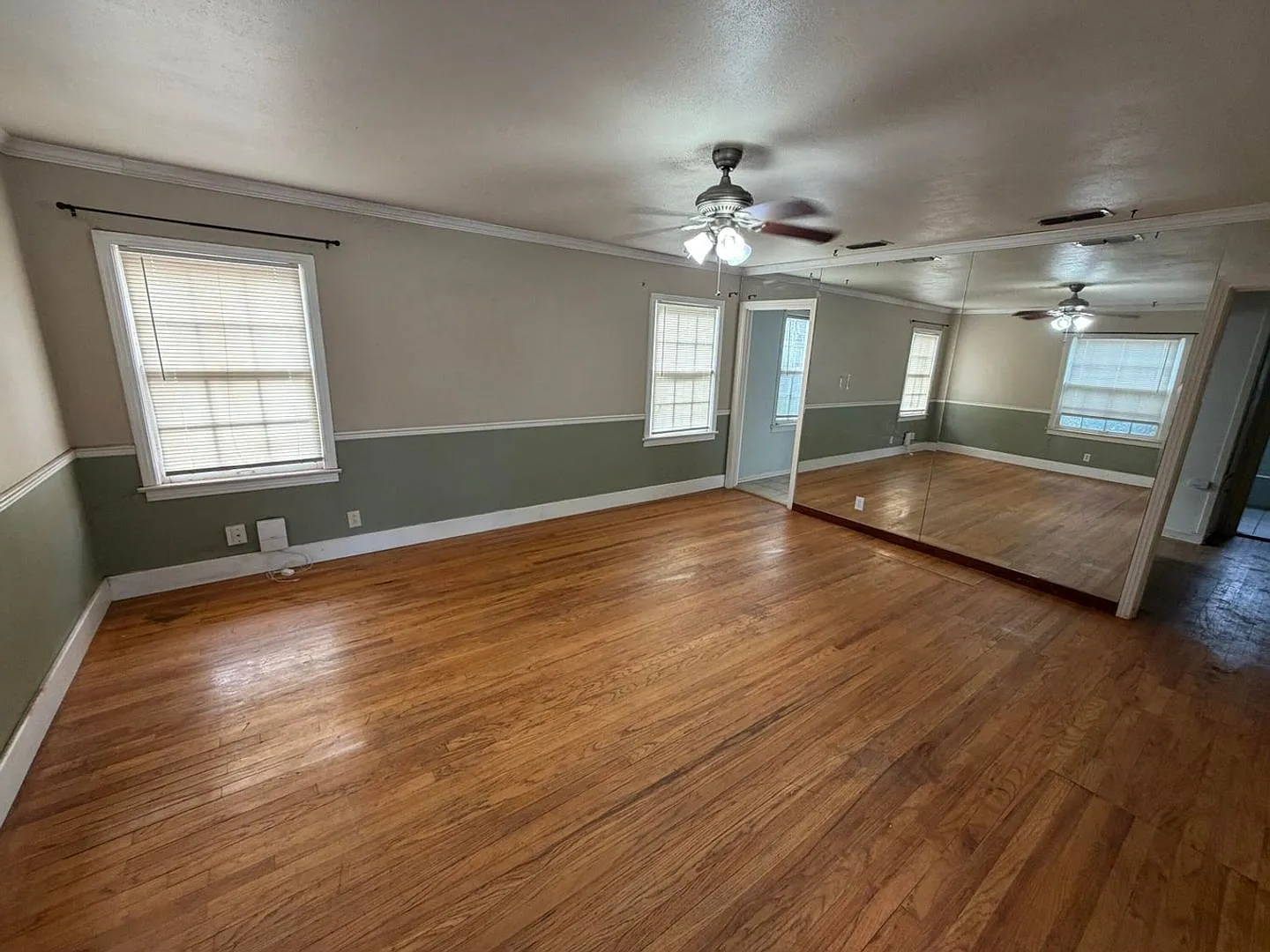 2/1/1 Major Appliances included — Photo 2