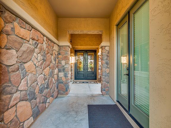 3rd image of 5809 E Calle De Las Estrellas