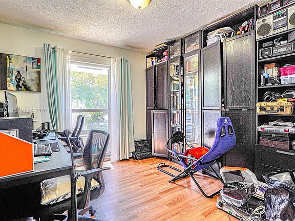 4th image of 3331 Farragut St #8A