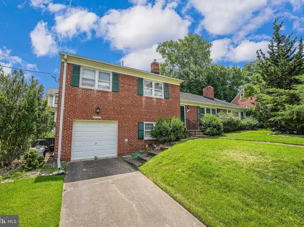 3743 N Delaware St, Arlington, VA 22207