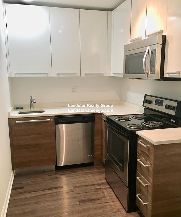 1st image of 925 W Carmen Ave APT 3H