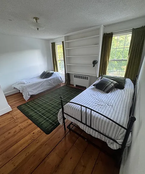 448 Shore Rd — Photo 9
