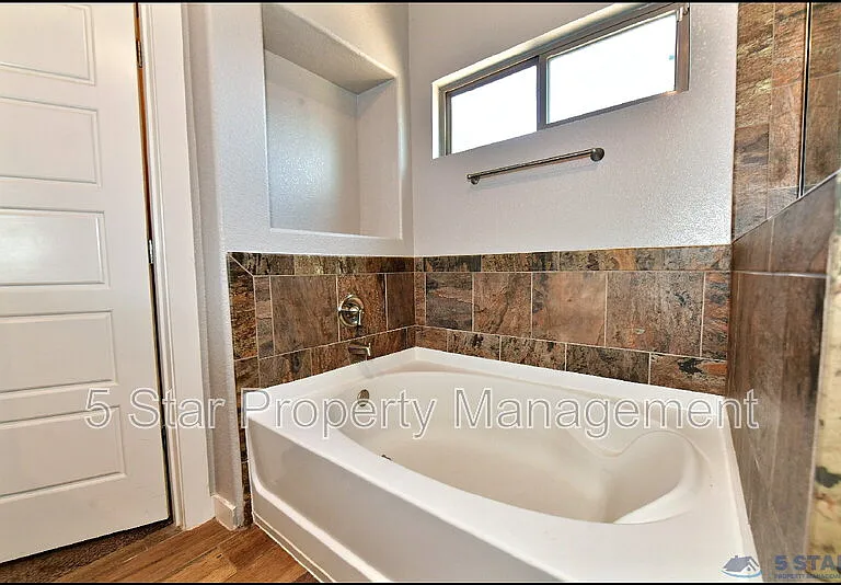 14925 Willie Worsley Ave — Photo 21