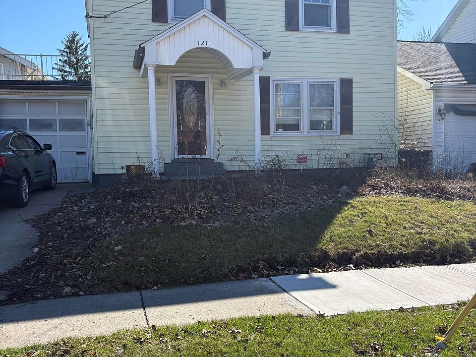 1st image of 1211 W Elm St