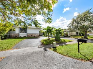 Glen Cove West Sec 1, Miami, FL 33186