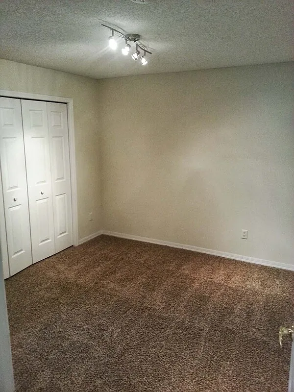 Sunridge Woods — Photo 4