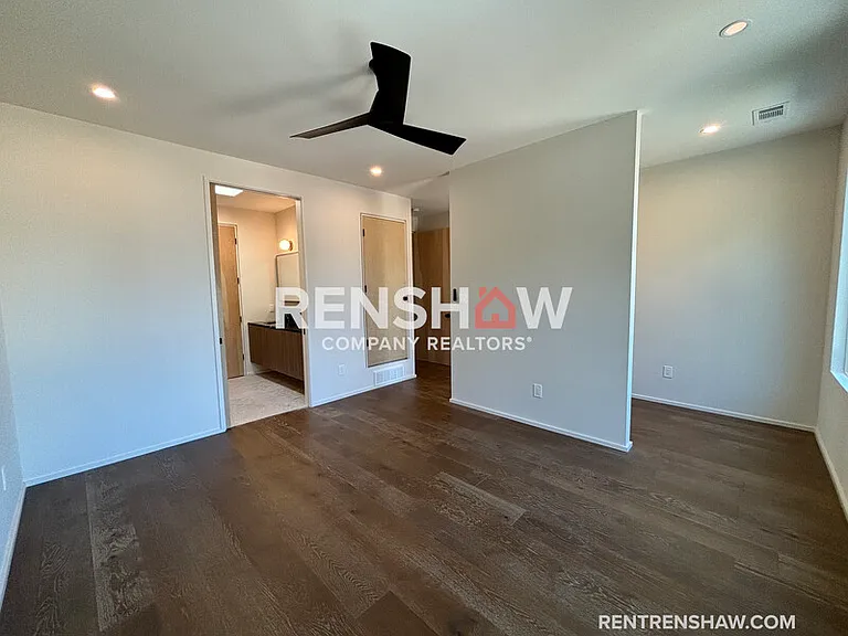 38 Angelus St — Photo 15