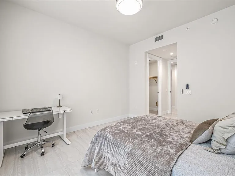 301 1st St S #803 — Photo 32