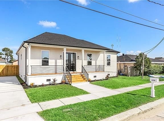 2nd image of 3208 Chalona Dr