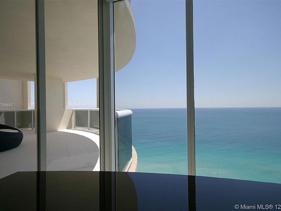 4th image of 17555 Collins Ave #Penthouse 6