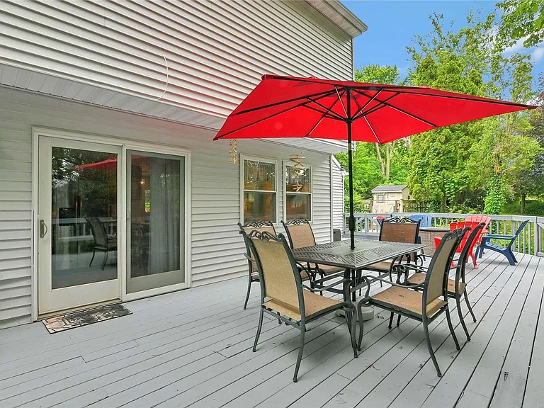 530 Stillwater Ave — Photo 12