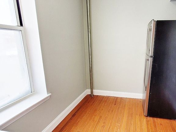 2nd image of 34-48 32nd St #B1