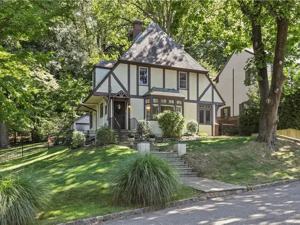 525 Almena Avenue, Ardsley, NY 10502