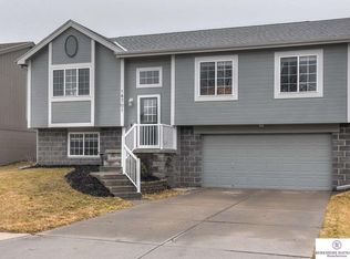 18701 West St, Omaha, NE 68135