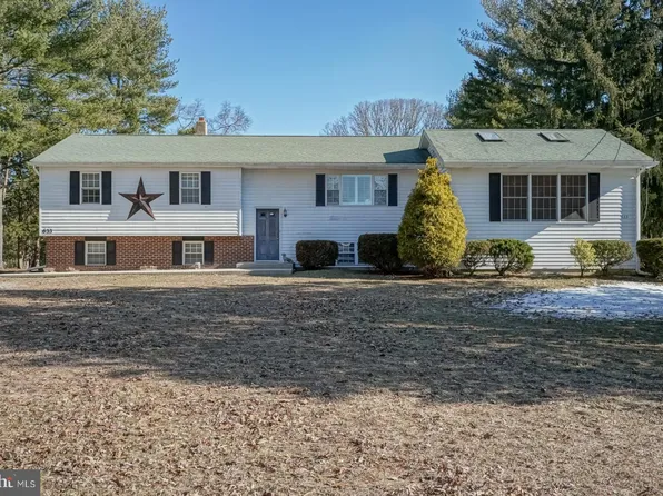 633 N 1st Rd, Hammonton, NJ 08037