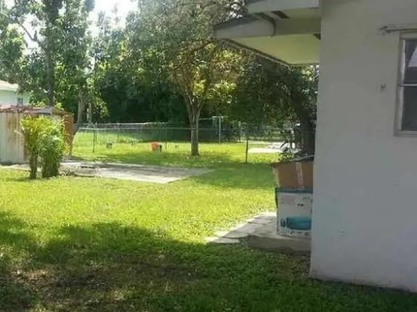 6265 SW 59th Ave, South Miami, FL 33143