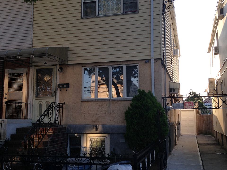 2nd image of 2165 W 8th St
