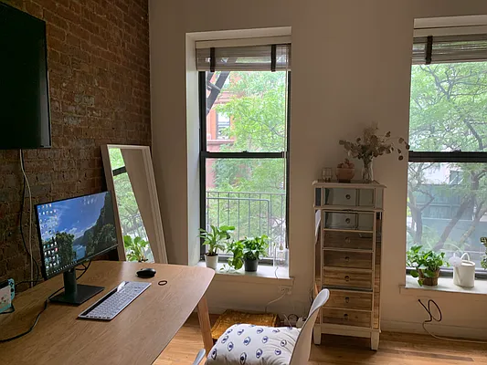 Rented by Oxford Property Group | media 68